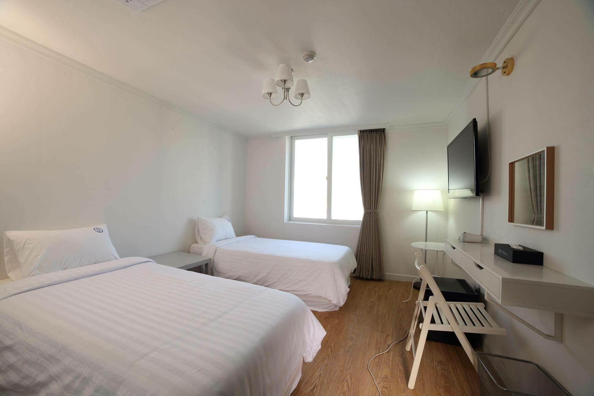 Hillside Hotel Busan Exterior photo